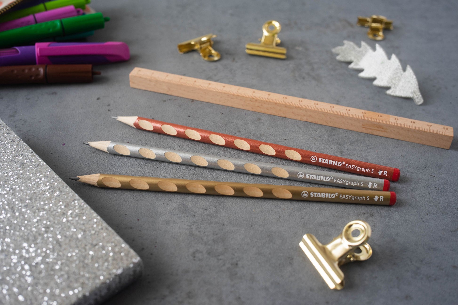 Matita Ergonomica triangolare - STABILO EASYgraph S Metallic per Destrimani in Argento - Confezione da 12 - Gradazione HB
 (25545062)