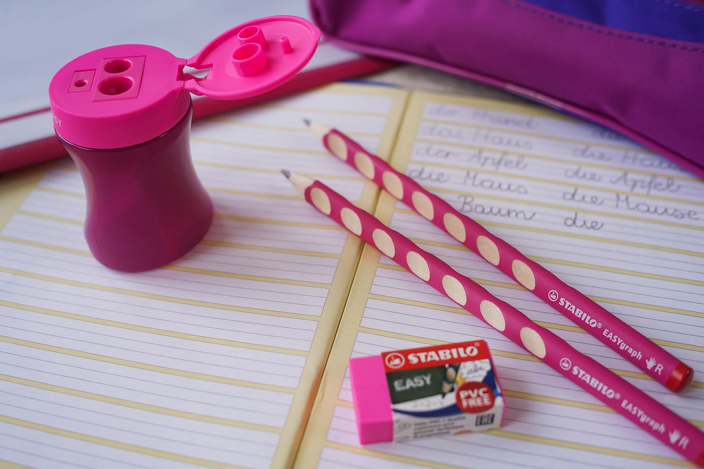 School Set - STABILO EASYgraph in Rosa per Destrimani - con Gomma + Temperino (25591558)